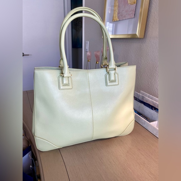 Tory Burch Tote - Robinson - Picture 6 of 11